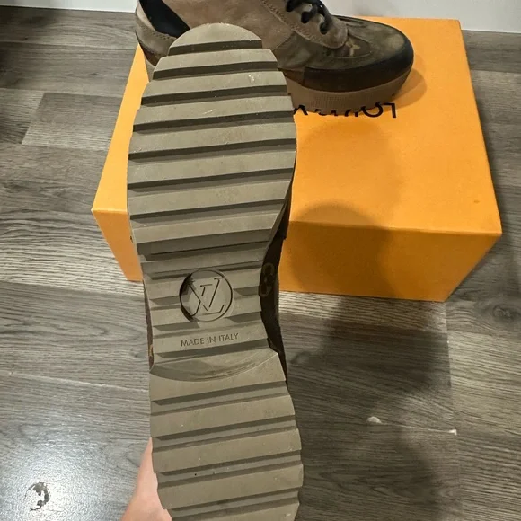 Louis Vuitton  Boots - Picture 3 of 6